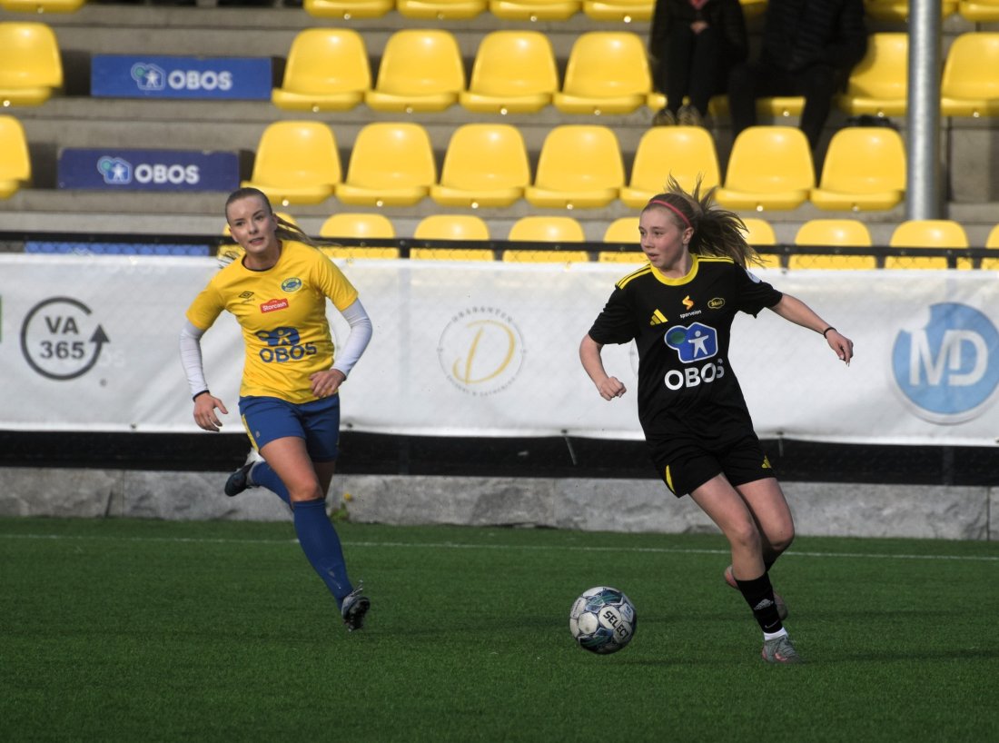 Elsa Nilsen Skeid må tåle å få mye ros for måten hun gjennomførte 90 minutter mot et fysisk tøft Grorud.