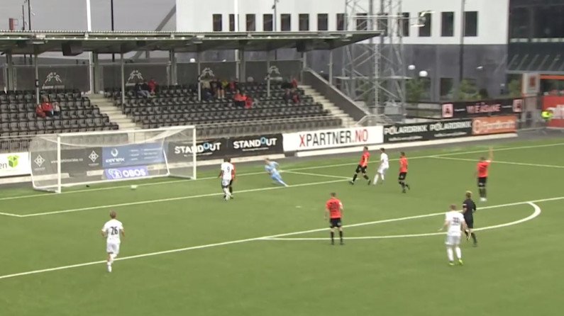 Jakob setter inn 2-0. 