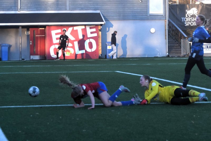 Skeids Mari Talleraas Ovrum sto i mål for Korsvoll, og fikk bryne seg på Oline Wik Omland. Denne duellen vant Talleraas.