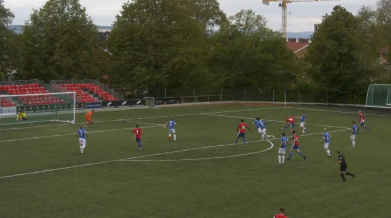 Skeid tar ledelsen 1-0 ved Abel Stensrud. 