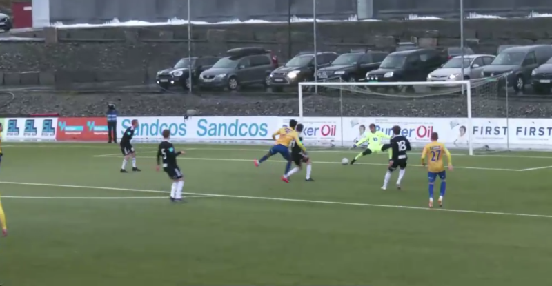 God redning av debutant Lars Kvarekvål. 