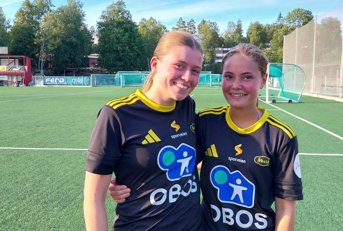 Sara Flobakk (til venstre)&nbsp;og Mia Guvåg etter bataljen.