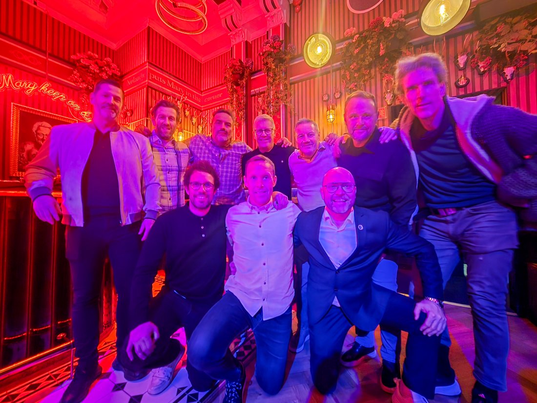 Noen hundre Skeidkamper samlet